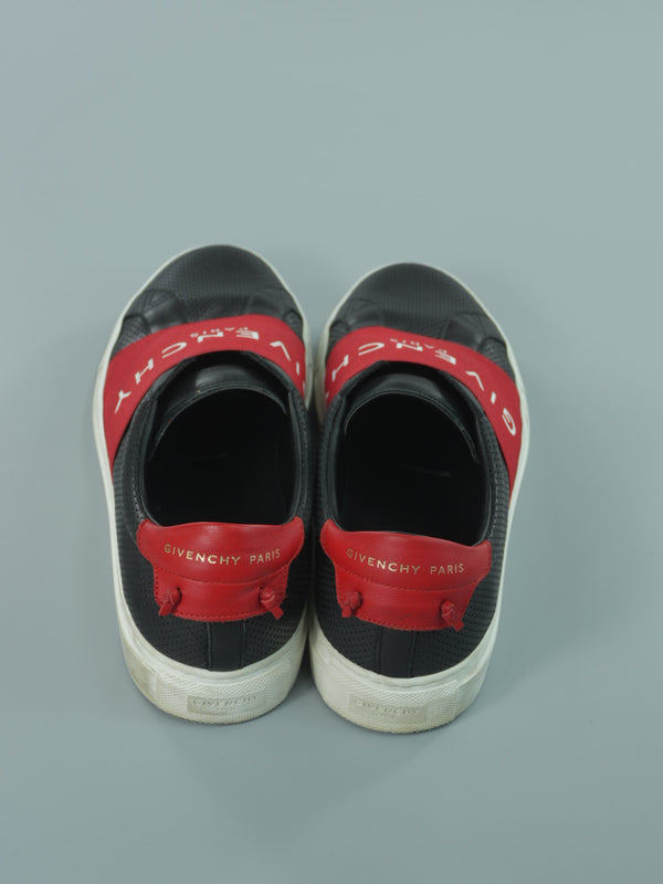 Givenchy Urban Street Low Perforated Black Red : 42