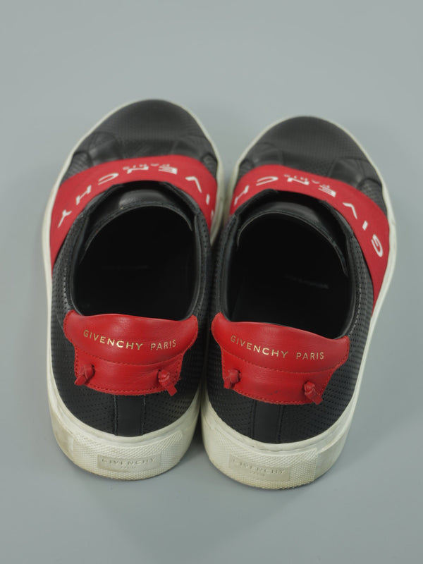 Givenchy Urban Street Low Perforated Black Red : 42